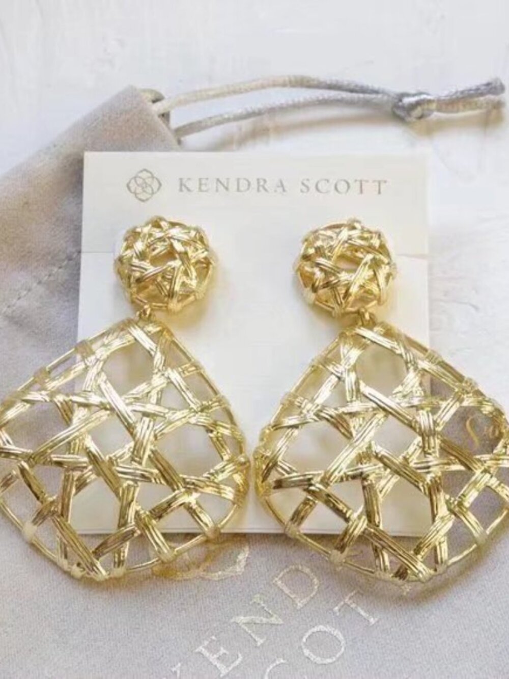 Kendra Scott Stud Earrings - Picture 2 of 5